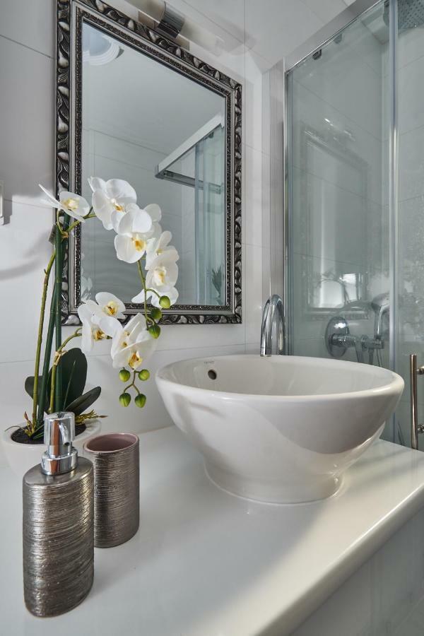 Brand New S & U Appartement *