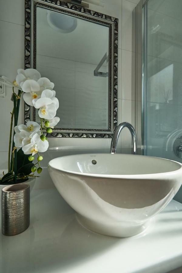 Appartement Brand New S & U